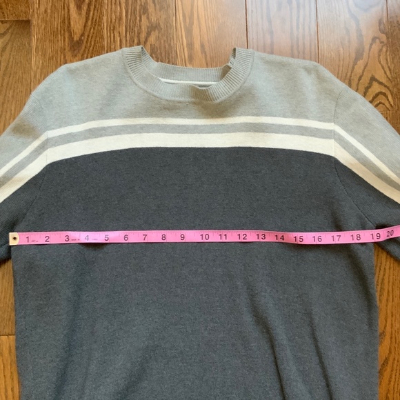 ROOTS Men's Sweater Grey Cotton with Stripes.  Size M. - Picture 3 of 7